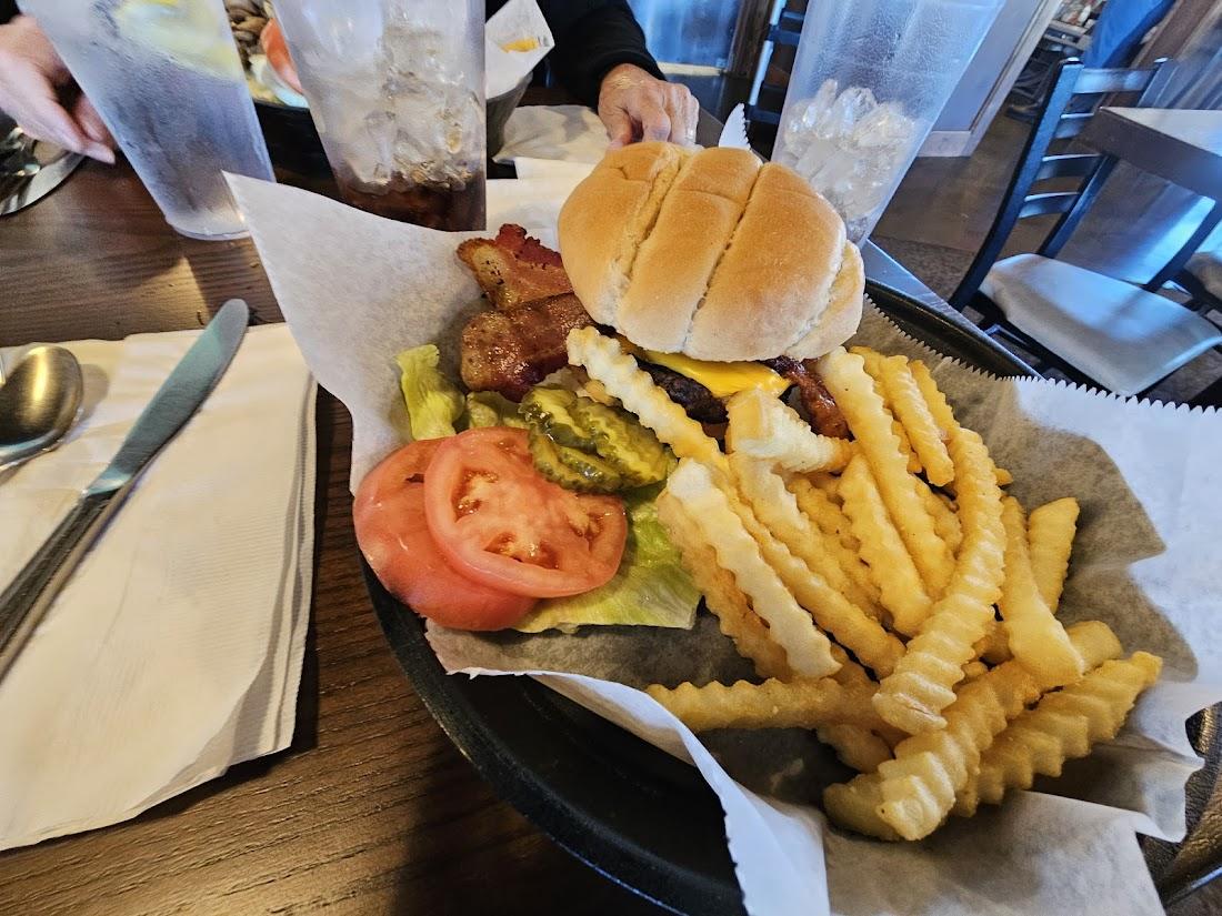 Capones Bar and Grill
